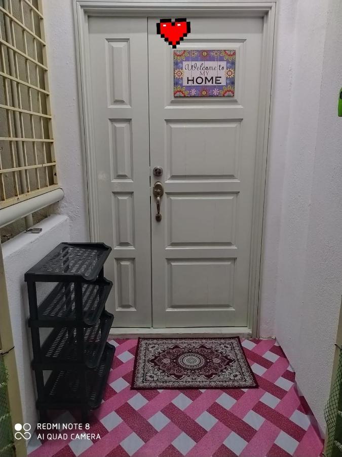 Pd Laguna Homestay Red ポートディクソン エクステリア 写真