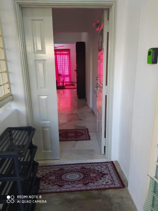 Pd Laguna Homestay Red ポートディクソン エクステリア 写真